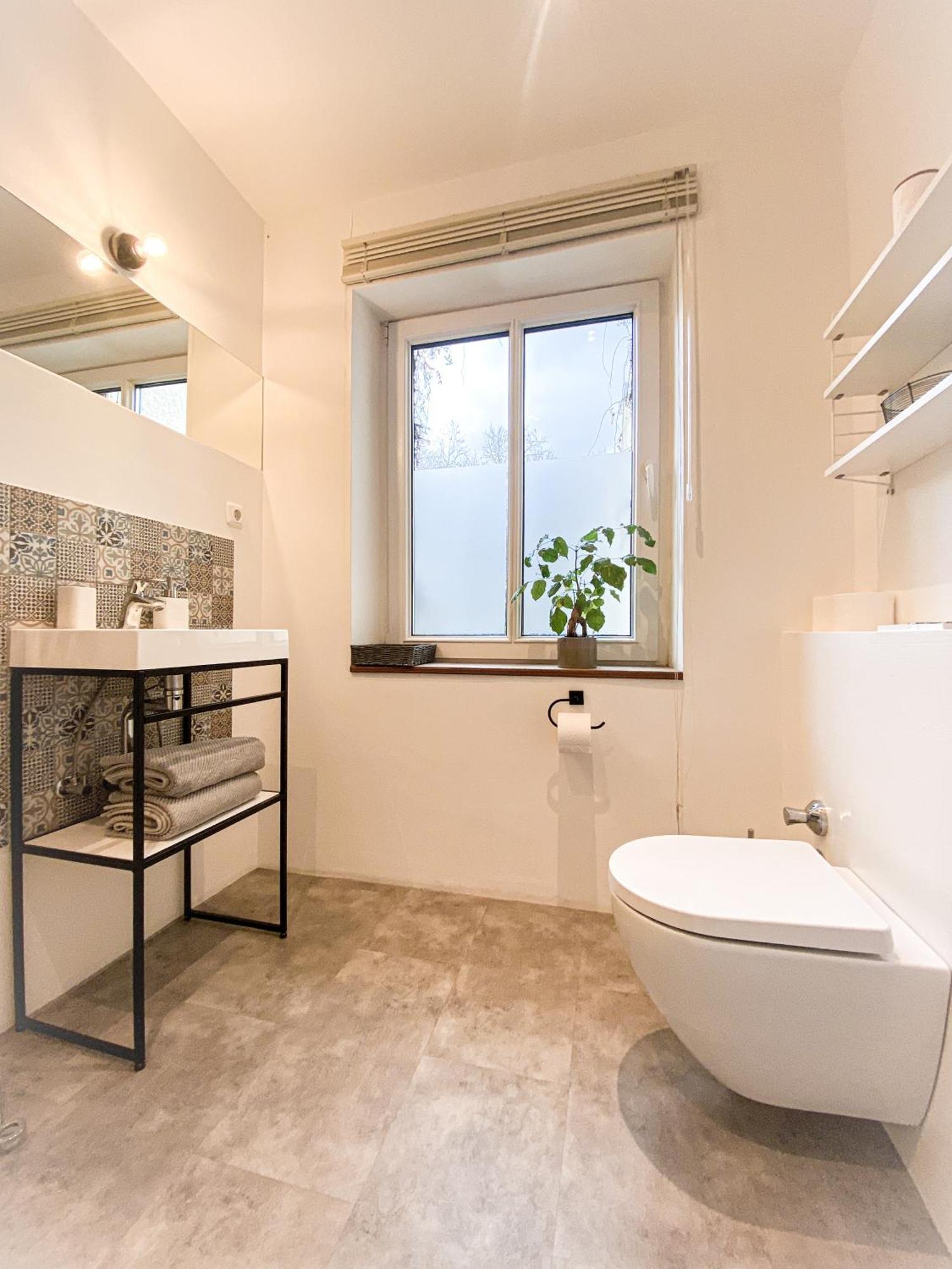 Apartments "Am Rheinorange", Netflix & Prime Duisburgo Esterno foto